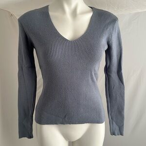 Hennes gray blue v-neck ribbed knit top M